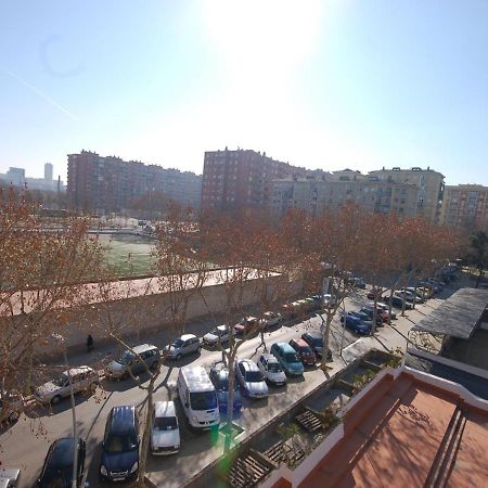 Lets Holidays Apartment In Sant Marti Barcelona Bagian luar foto